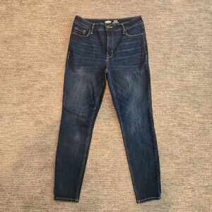 Old Navy High-Waisted Rockstar Super-Skinny Jeans 8